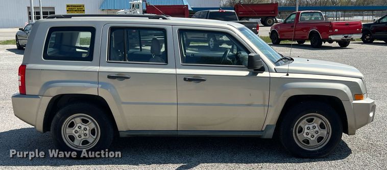 image for item MY9591 2010 Jeep Patriot  SUV