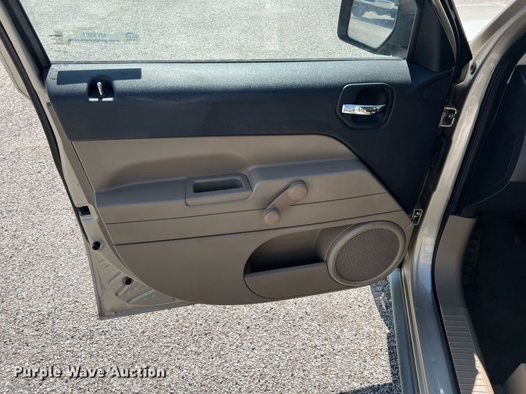 image for item MY9591 2010 Jeep Patriot  SUV