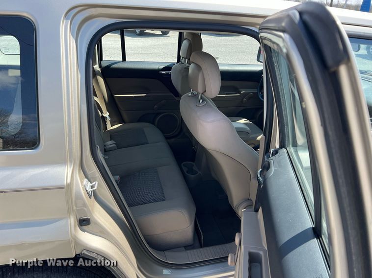 image for item MY9591 2010 Jeep Patriot  SUV