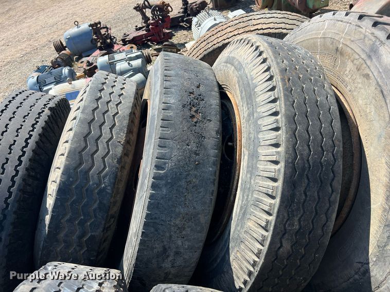 image for item MY9598 (15) Tires and Wheels