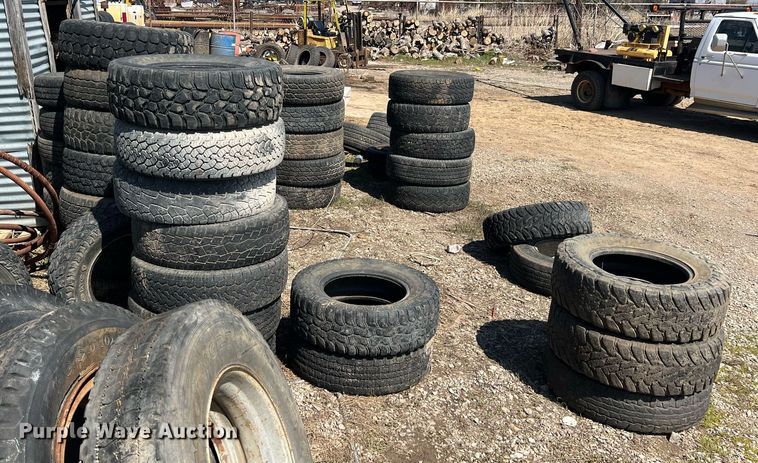 image for item MY9599 Approximately 50 wheels and tires