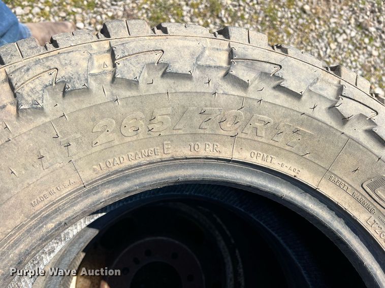 image for item MY9599 Approximately 50 wheels and tires