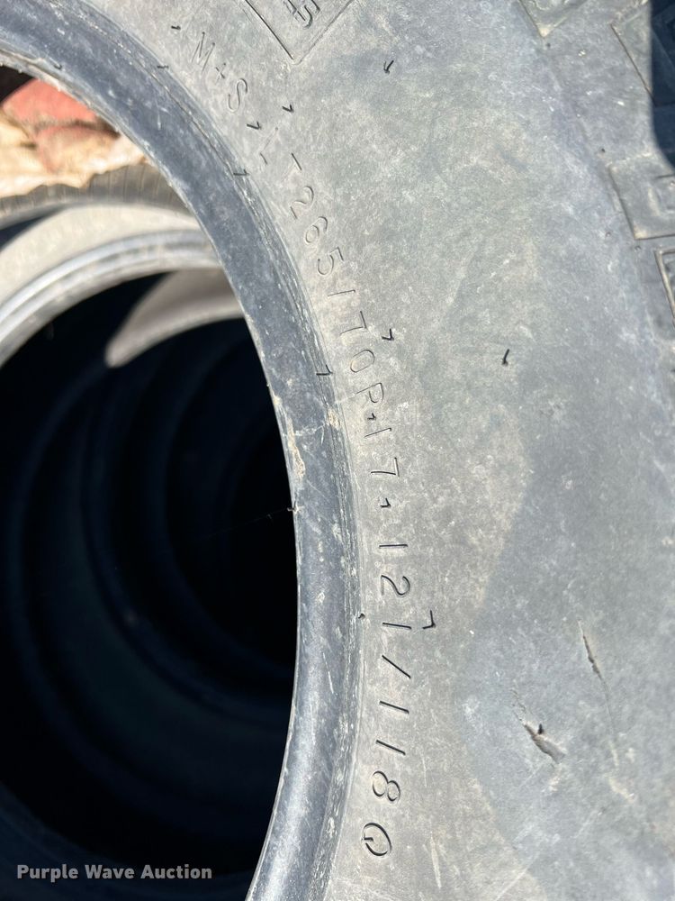 image for item MY9599 Approximately 50 wheels and tires