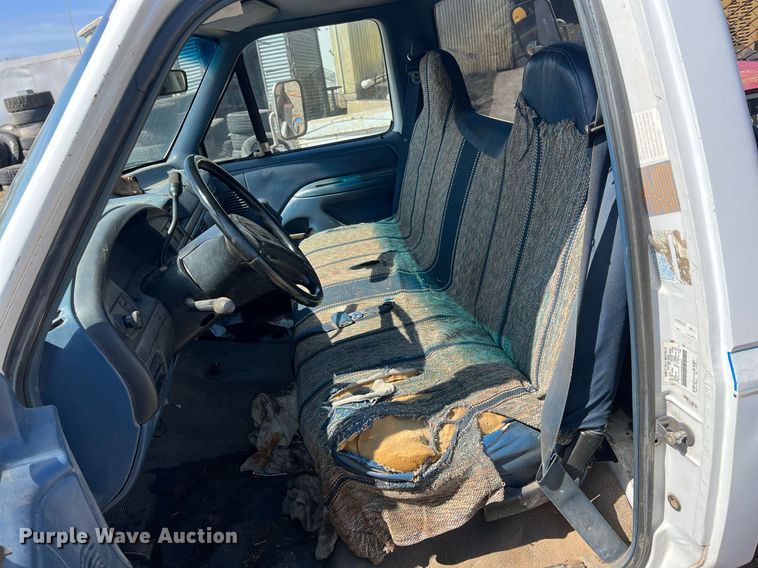 image for item MY9606 1997 Ford F450 Super Duty  flatbed truck