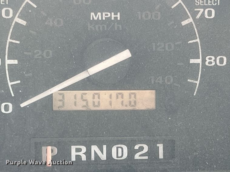 image for item MY9606 1997 Ford F450 Super Duty  flatbed truck