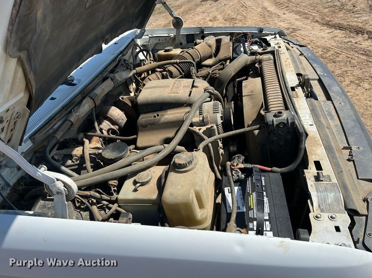 image for item MY9606 1997 Ford F450 Super Duty  flatbed truck