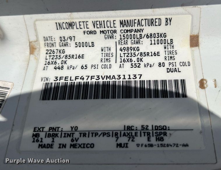 image for item MY9606 1997 Ford F450 Super Duty  flatbed truck