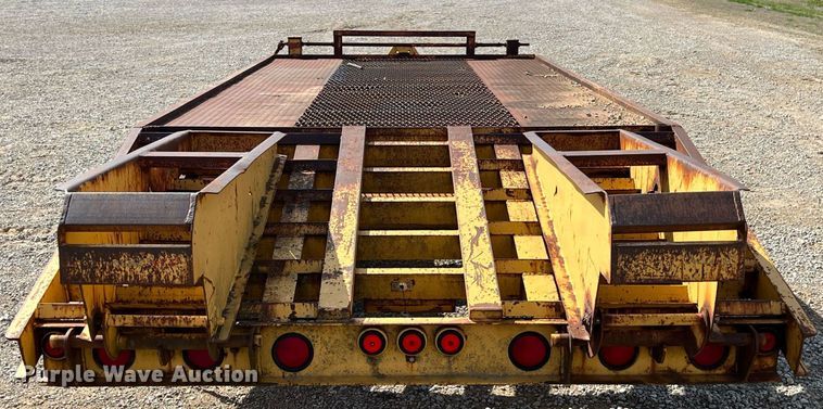 image for item MY9612 1997 Belshe T-4  equipment trailer