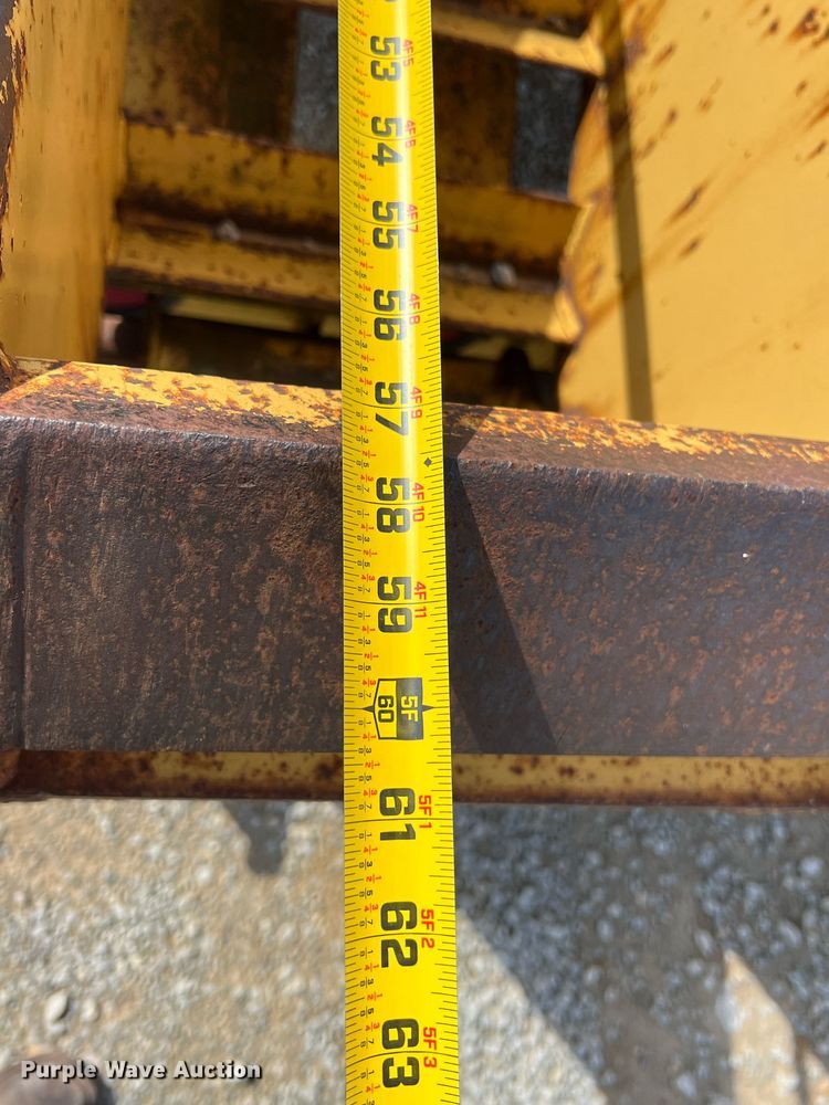 image for item MY9612 1997 Belshe T-4  equipment trailer