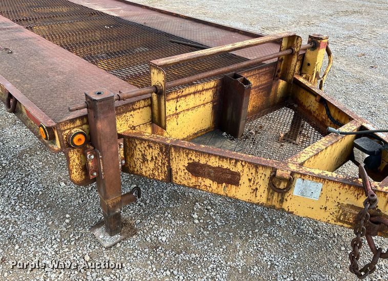 image for item MY9612 1997 Belshe T-4  equipment trailer