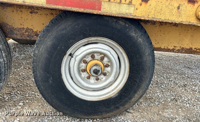 image for item MY9612 1997 Belshe T-4  equipment trailer