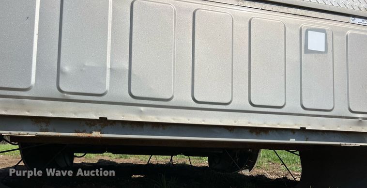 image for item MY9733 Chevrolet  pickup bed