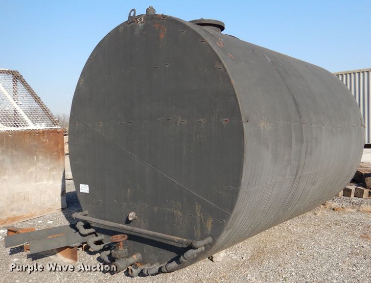 image for item DG6379 Asphalt oil tank