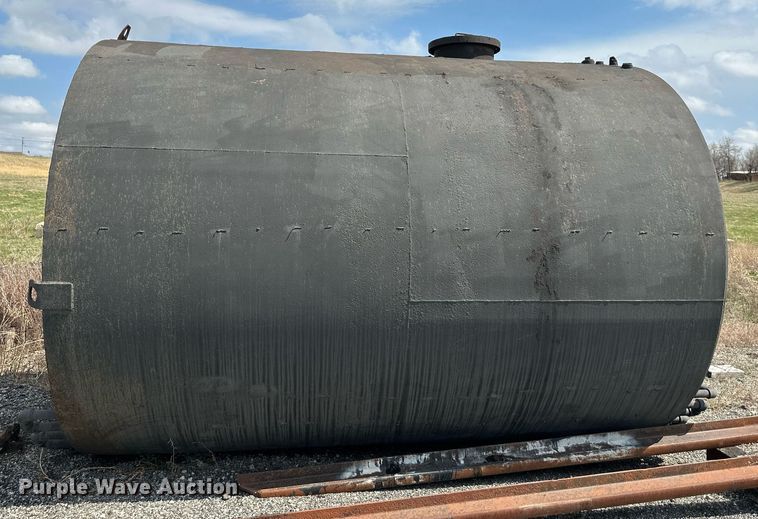 image for item DG6379 Asphalt oil tank