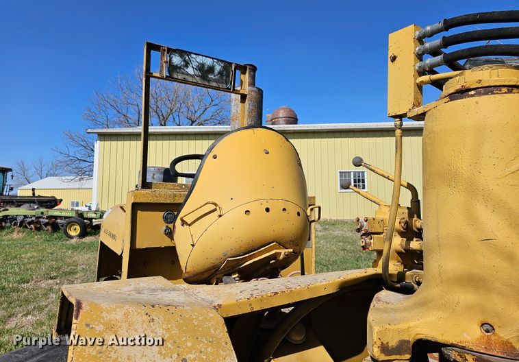 image for item DK1735 Allis Chalmers TS160  conventional scraper