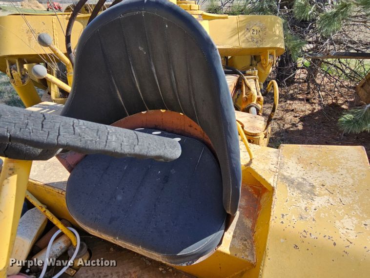 image for item DK1735 Allis Chalmers TS160  conventional scraper