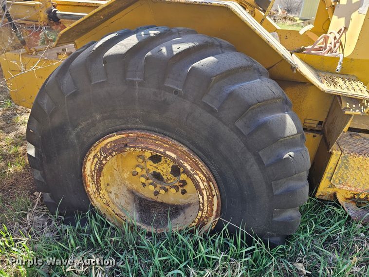 image for item DK1735 Allis Chalmers TS160  conventional scraper
