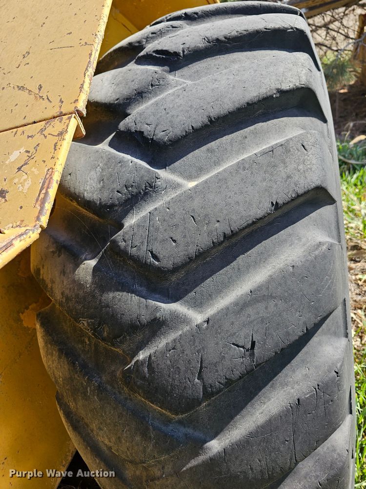 image for item DK1735 Allis Chalmers TS160  conventional scraper