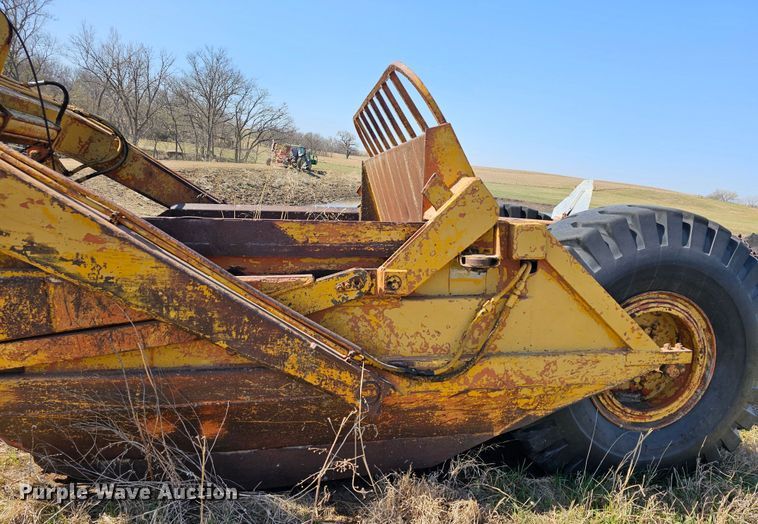 image for item DK1736 Allis Chalmers TS160  conventional scraper