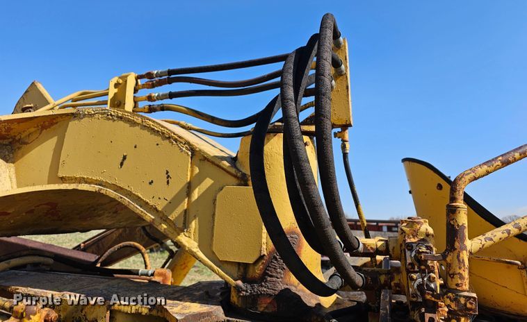 image for item DK1736 Allis Chalmers TS160  conventional scraper