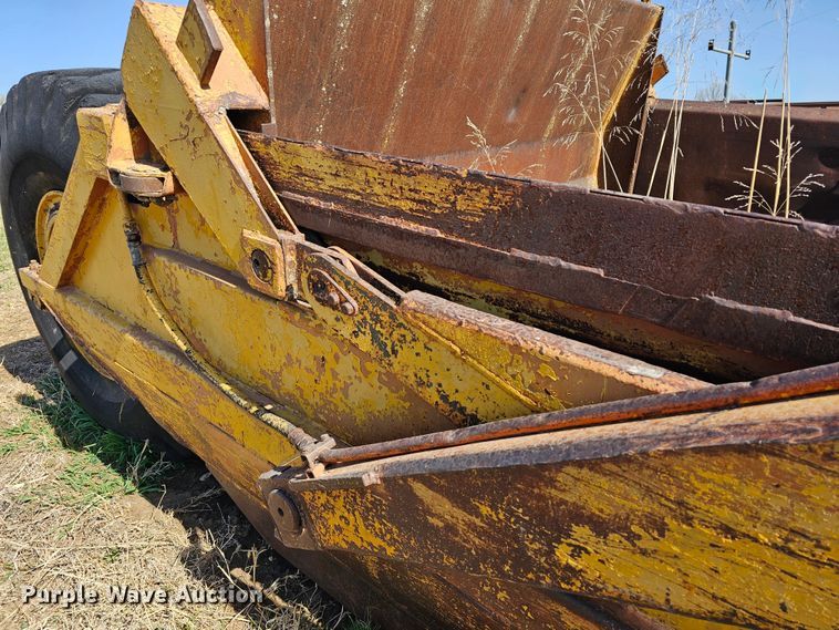 image for item DK1736 Allis Chalmers TS160  conventional scraper