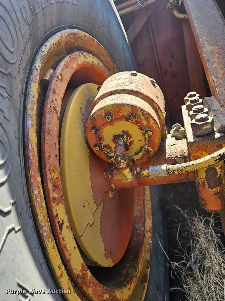 image for item DK1736 Allis Chalmers TS160  conventional scraper