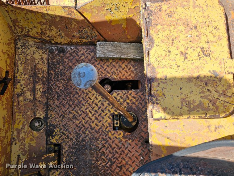 image for item DK1736 Allis Chalmers TS160  conventional scraper