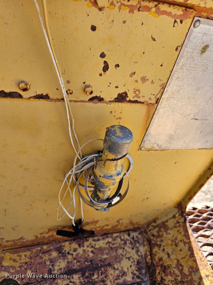 image for item DK1736 Allis Chalmers TS160  conventional scraper