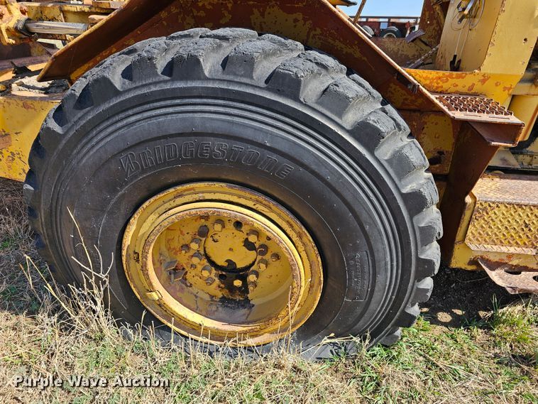 image for item DK1736 Allis Chalmers TS160  conventional scraper