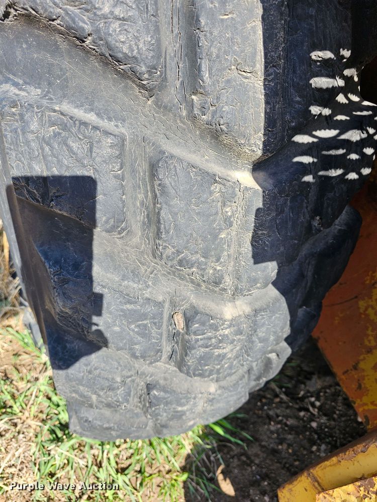 image for item DK1736 Allis Chalmers TS160  conventional scraper