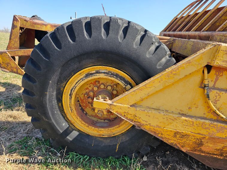 image for item DK1736 Allis Chalmers TS160  conventional scraper