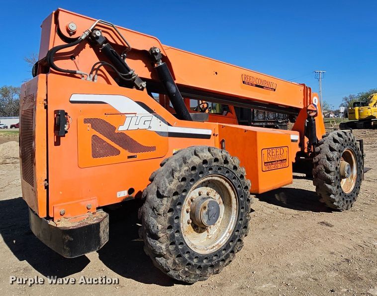 image for item DK1766 2011 JLG 6042  telehandler