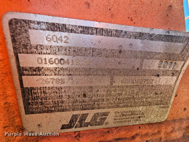 image for item DK1766 2011 JLG 6042  telehandler