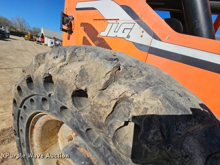 image for item DK1766 2011 JLG 6042  telehandler