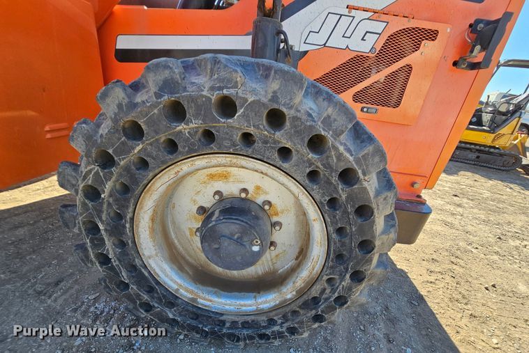 image for item DK1766 2011 JLG 6042  telehandler