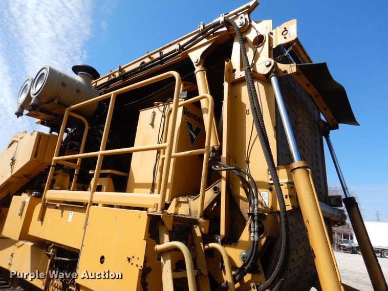 image for item DK5208 2009 Vermeer HG6000tx  horizontal grinder