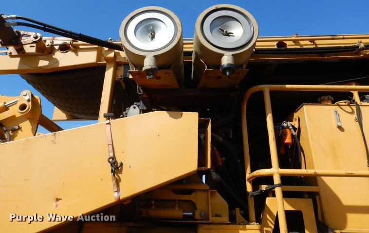 image for item DK5208 2009 Vermeer HG6000tx  horizontal grinder