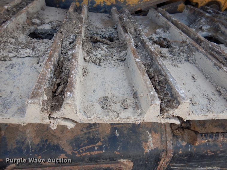 image for item DK5208 2009 Vermeer HG6000tx  horizontal grinder