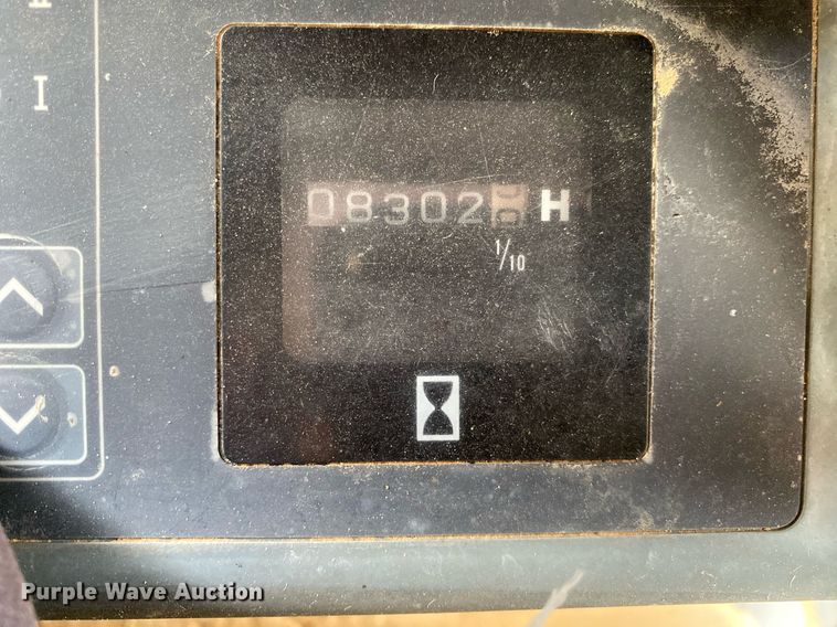 image for item DL7139 1998 Case 9020B  excavator