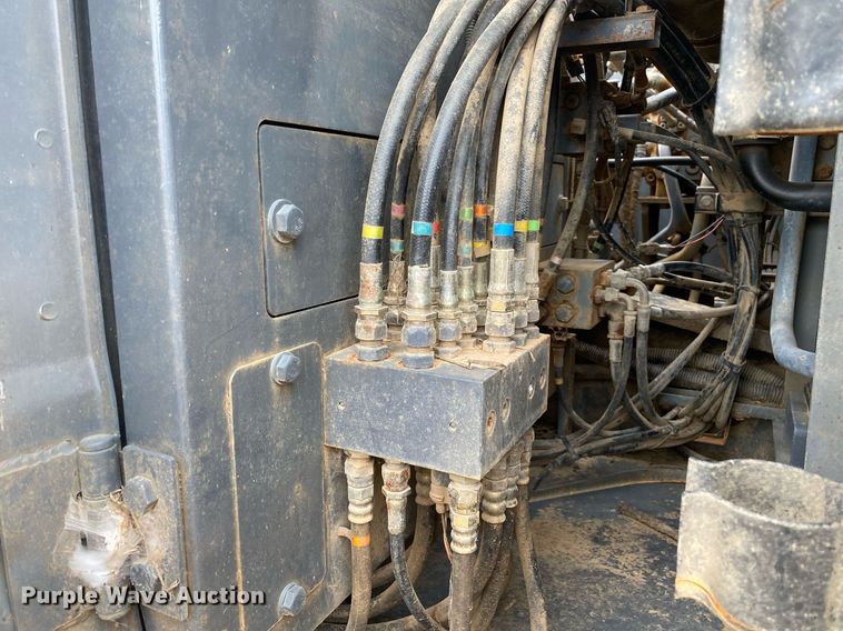 image for item DL7139 1998 Case 9020B  excavator