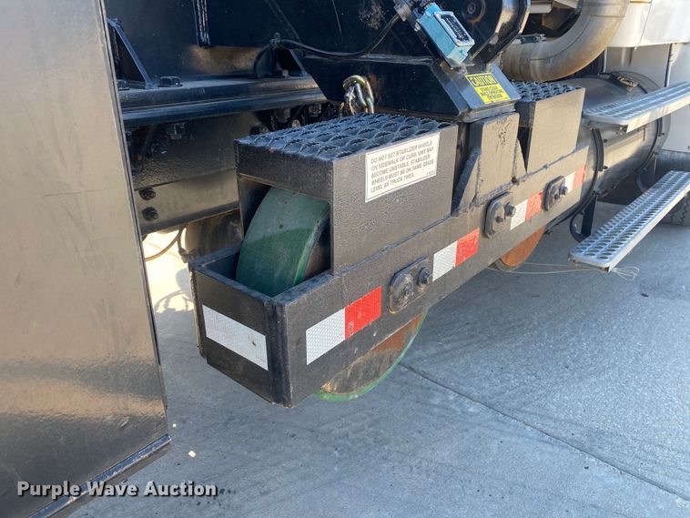 image for item DL7143 1991 White GMC Autocar  bridge inspection truck