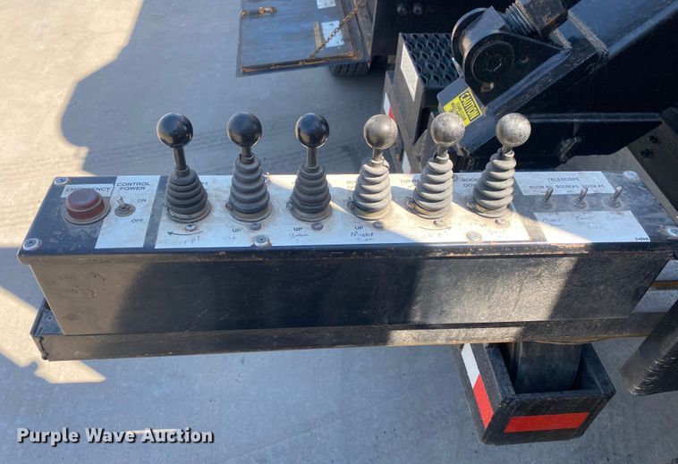 image for item DL7143 1991 White GMC Autocar  bridge inspection truck