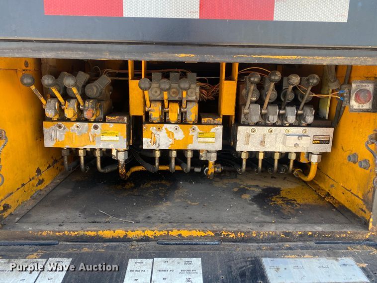 image for item DL7143 1991 White GMC Autocar  bridge inspection truck