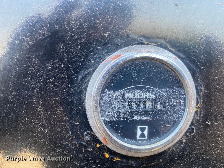 image for item DL7143 1991 White GMC Autocar  bridge inspection truck