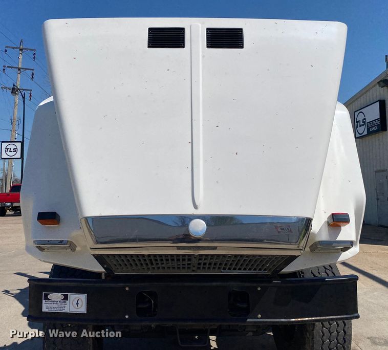 image for item DL7143 1991 White GMC Autocar  bridge inspection truck