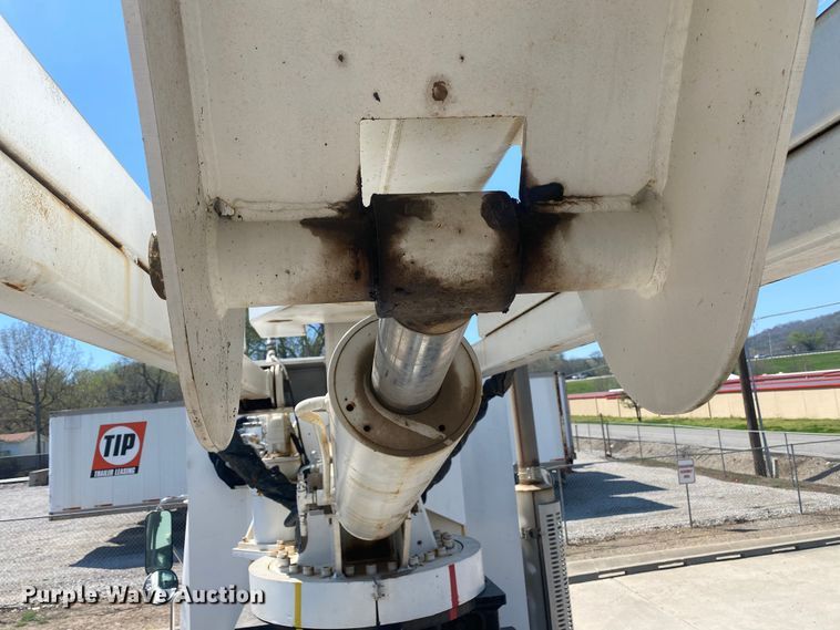 image for item DL7143 1991 White GMC Autocar  bridge inspection truck