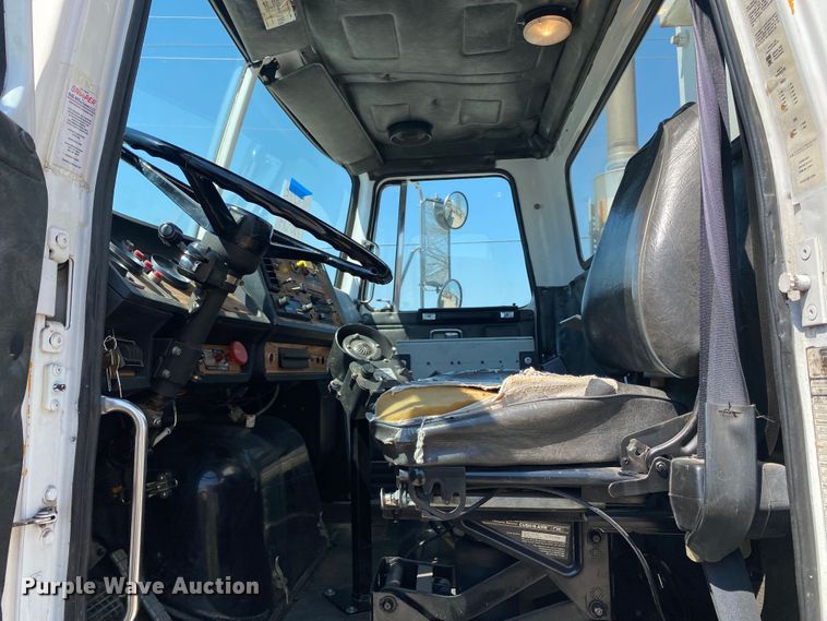 image for item DL7143 1991 White GMC Autocar  bridge inspection truck