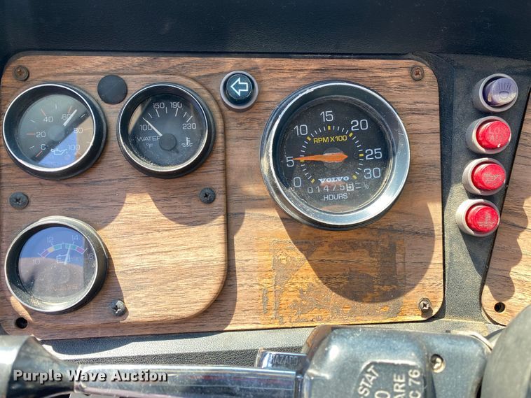 image for item DL7143 1991 White GMC Autocar  bridge inspection truck