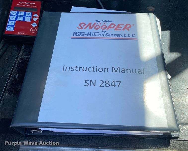 image for item DL7143 1991 White GMC Autocar  bridge inspection truck