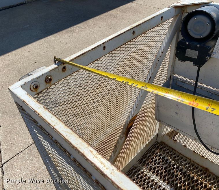 image for item DL7143 1991 White GMC Autocar  bridge inspection truck